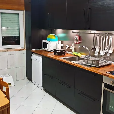 The Happy House Amadora